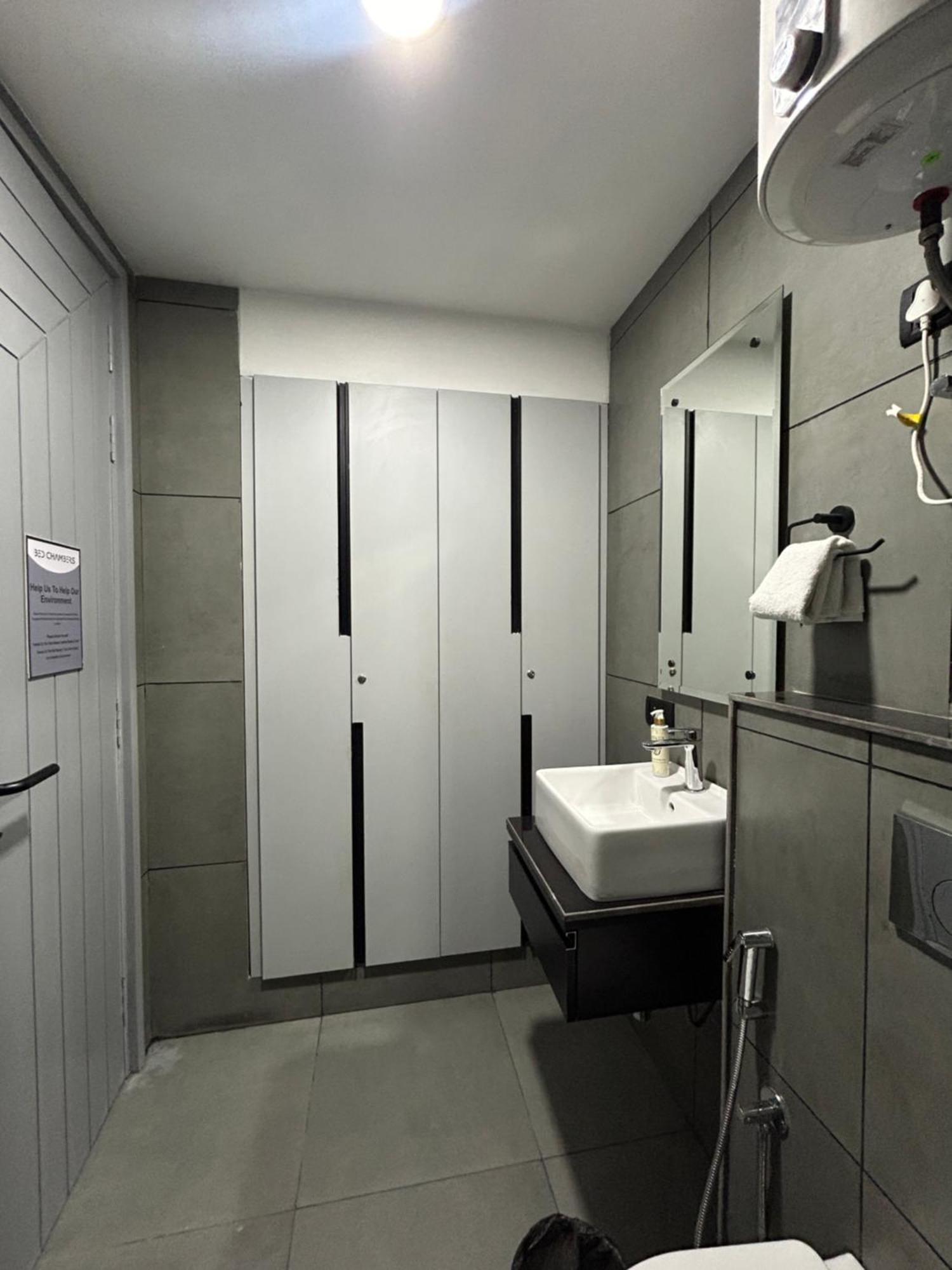 Bedchambers Luxury Apartment Near Golf Course Road Gurgaon Exterior photo