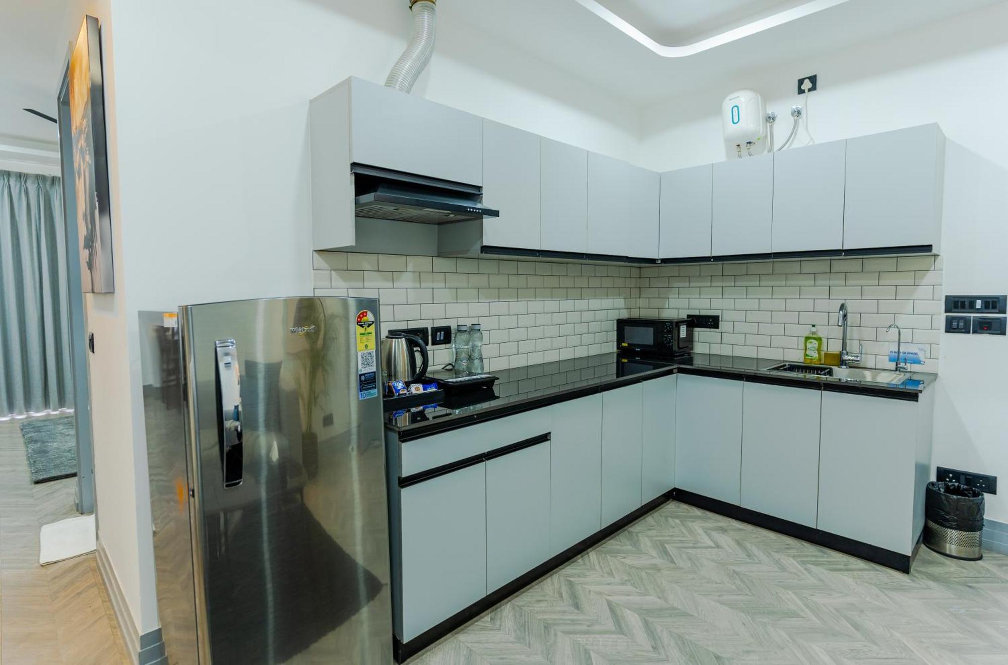 Bedchambers Luxury Apartment Near Golf Course Road Gurgaon Exterior photo
